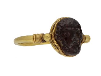 Roman gold cameo ring with face of Zeus berganza hatton garden