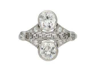 Art Deco two stone diamond cluster ring, circa 1925. 