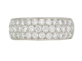 Oscar Heyman Brothers diamond cluster ring, American, circa 1970. 