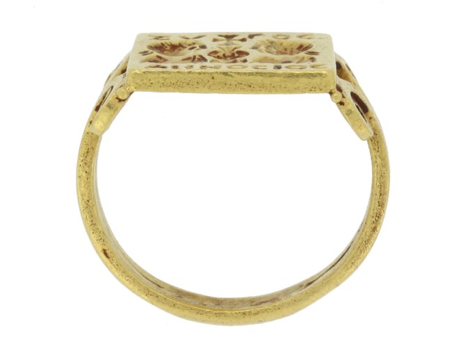 Early Byzantine gold marriage ring, circa 4th century AD. berganza hatton garden