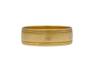 Wedding ring in 18ct yellow gold, circa 1960.