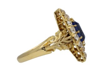 Ceylon sapphire diamond cluster ring hatton garden berganza