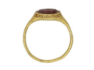 Ancient Roman gold ring with intaglio berganza hatton garden