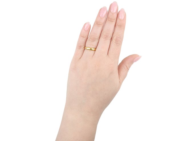 Georgian gold posy ring 'True loue is my desire' circa 18th century.