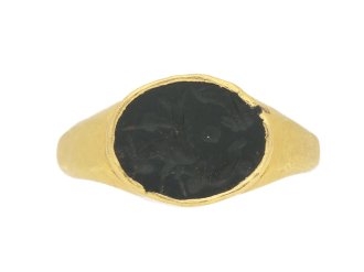front view Ancient Roman ring intaglio berganza hatton garden 