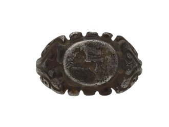 Ancient Roman silver ring chariot intaglio berganza hatton garden