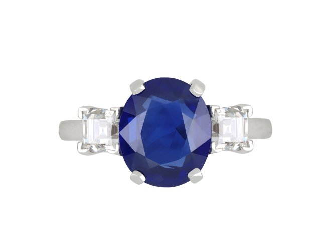 Burmese sapphire and diamond ring, circa 1950. 