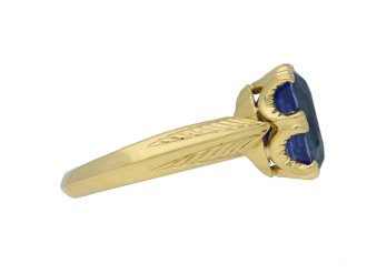 front Antique Ceylon sapphire gold ring hatton garden berganza