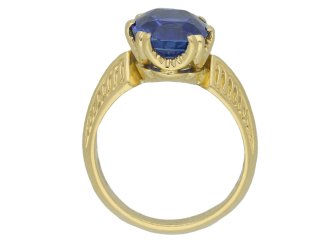 front Antique Ceylon sapphire gold ring hatton garden berganza