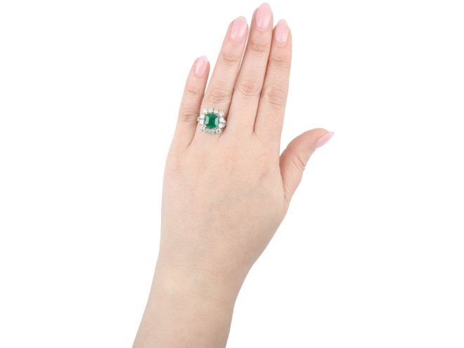 Vintage Colombian emerald and diamond cluster ring, French, circa 1960.