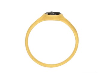 front view Ancient Roman gold ring berganza hatton garden 
