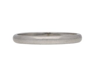 Vintage platinum wedding ring, circa 1950.