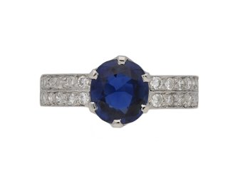 Vintage sapphire solitaire ring, English, circa 1960.