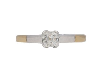 Antique diamond solitaire engagement ring, English, circa 1905.
