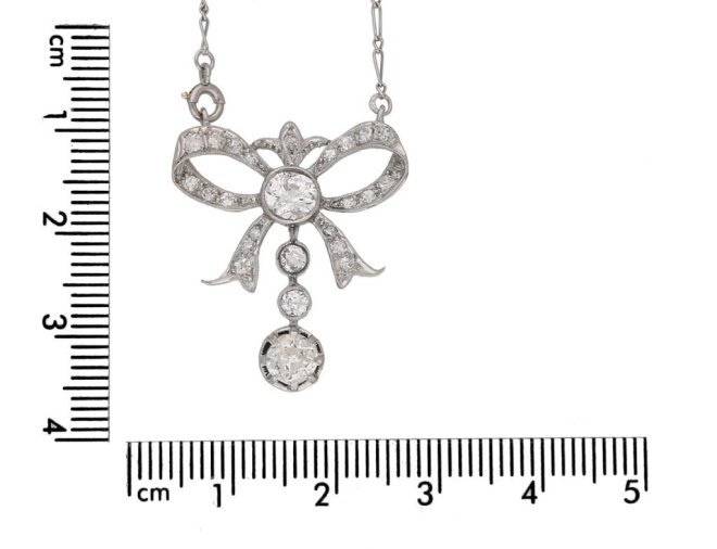 Belle Époque diamond pendant berganza hatton garden 