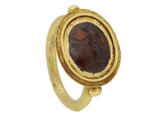 Ancient Roman intaglio Victory ring berganza hatton garden