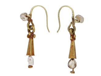 Ancient Roman gold and pearl earrings berganza hatton garden