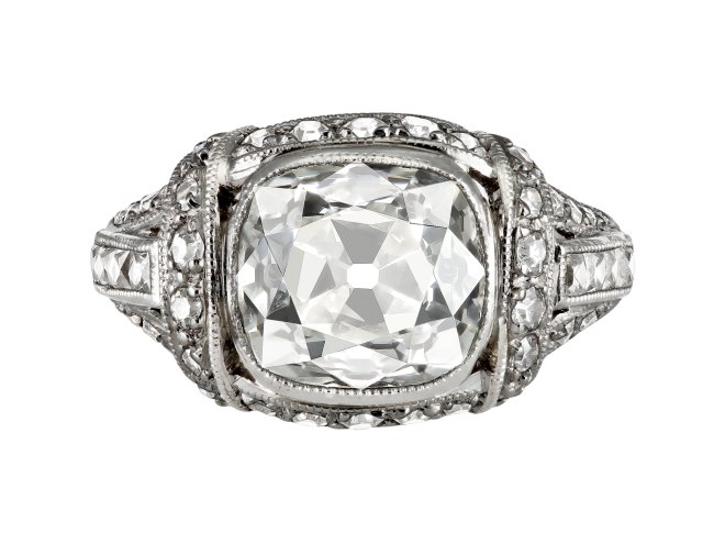 Old Mine diamond cluster ring, American, circa 1950. 
