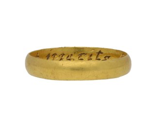 Yellow gold posy ring, circa 1697-1715.