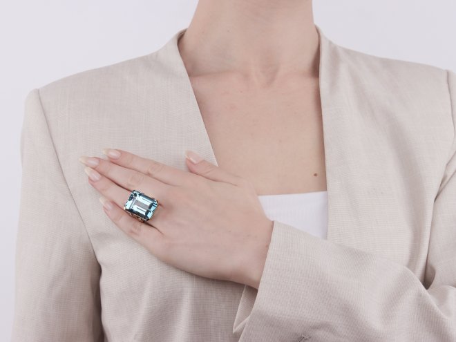 Aquamarine cocktail ring, circa 1940.
