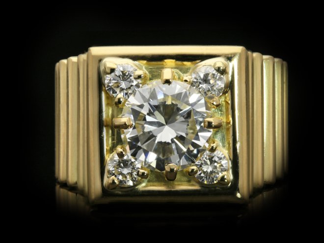 Diamond cluster ring, French, circa 1940.