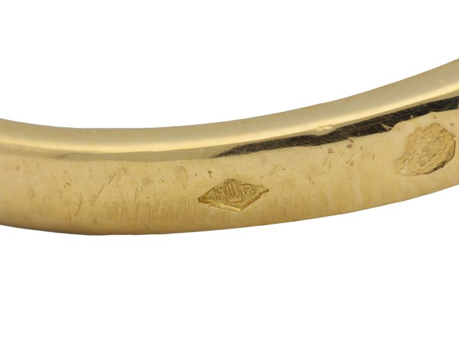 Vintage Ceylon sapphire and diamond cluster ring hatton garden