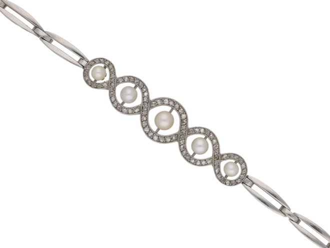 Edwardian diamond and pearl bracelet, English, circa 1905.