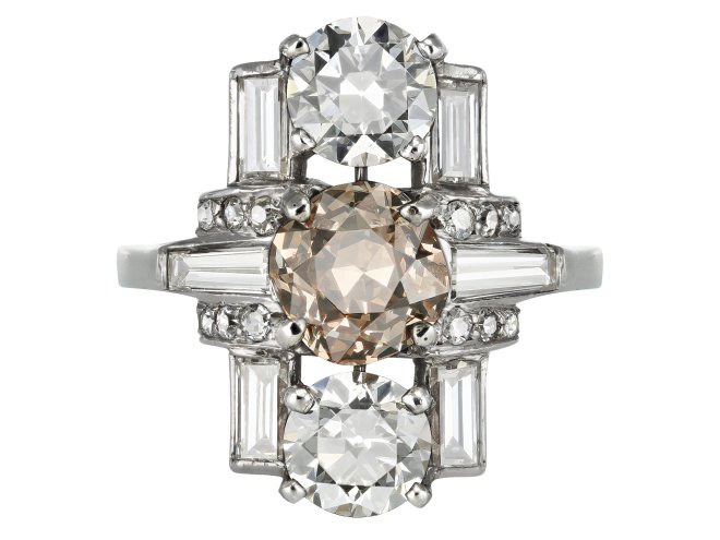 Art Deco fancy brown yellow diamond cluster ring, circa 1925.