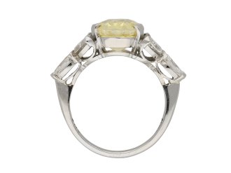 yellow Ceylon sapphire diamond ring berganza hatton garden