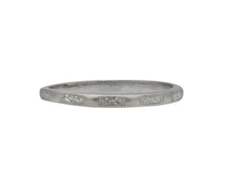 Platinum engraved wedding ring hatton garden