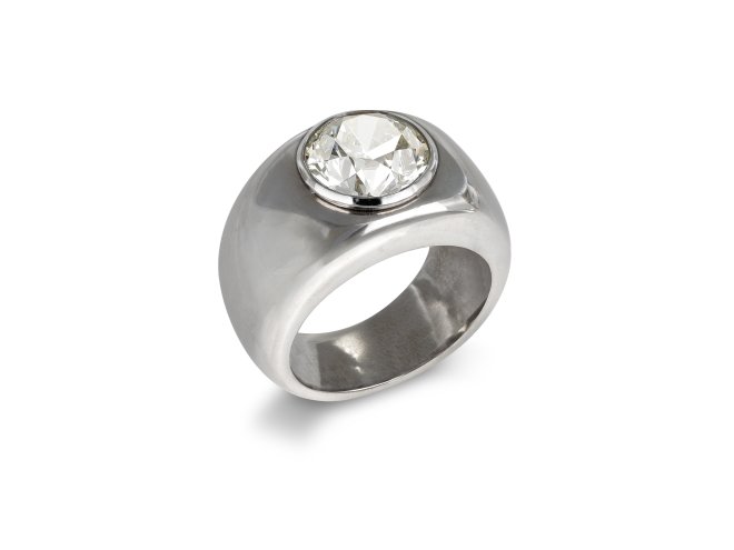 4.22 carat old cut diamond gypsy ring, circa 1980.