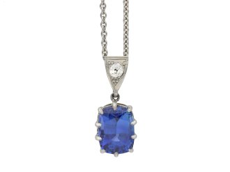 Sapphire and diamond pendant hatton garden