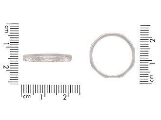 Platinum engraved wedding band, circa 1925. Hatton Garden