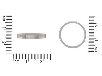 Platinum engraved wedding band, circa 1920.Hatton Garden