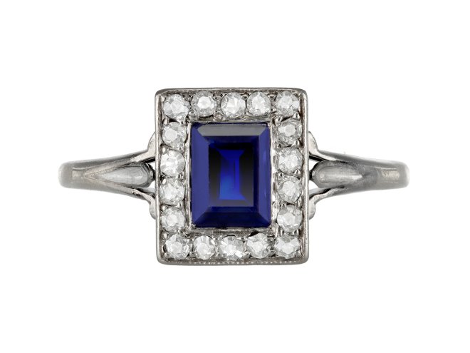 Sapphire and Diamond cluster ring, circa 1920.