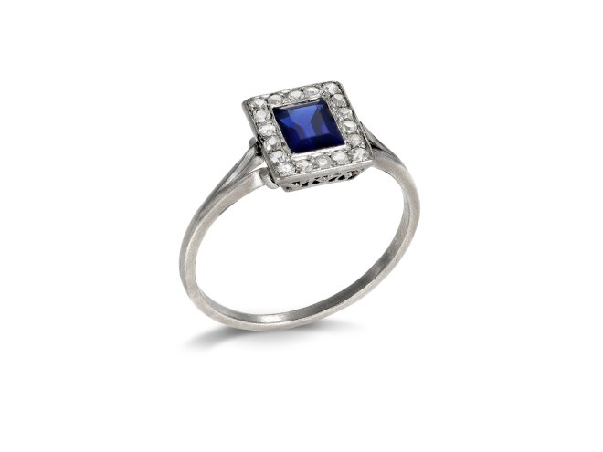 Sapphire and Diamond cluster ring, circa 1920.