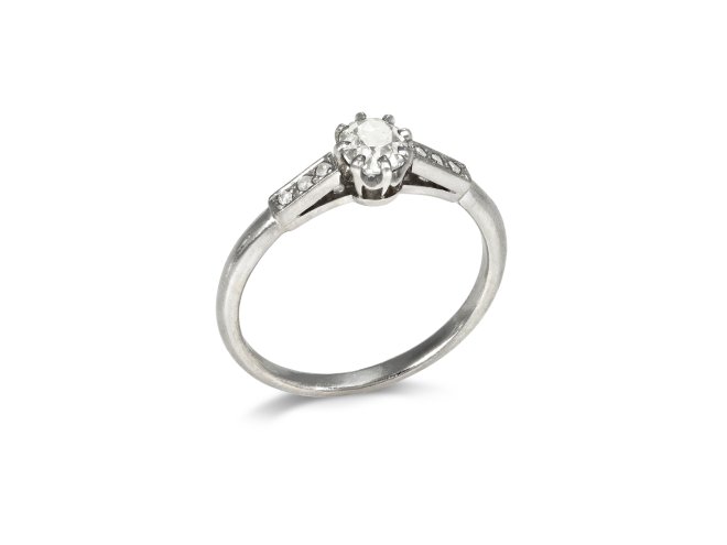 old mine diamond flanked solitaire ring. hatton garden.