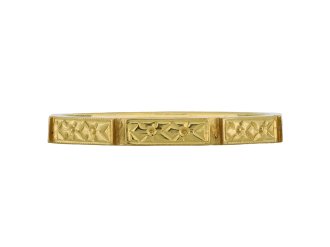 Engraved yellow gold wedding band, English, 1949.