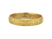 Post Medieval posy ring, ‘NOT VALEW BVT VERT’, circa 16th century. 