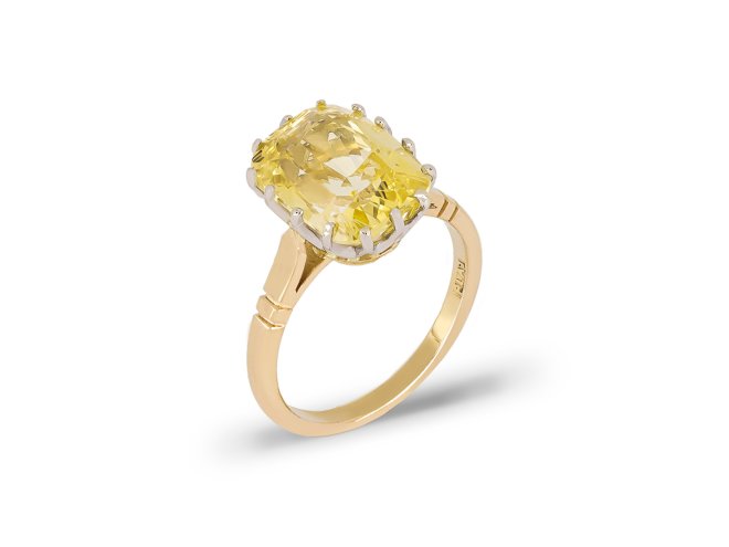 Yellow Ceylon sapphire solitaire ring. Hatton Garden