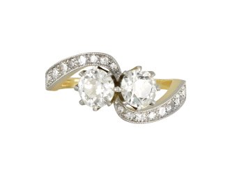 Edwardian diamond crossover ring, circa 1910.