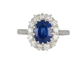 Edwardian Ceylon sapphire coronet cluster ring, circa 1915.