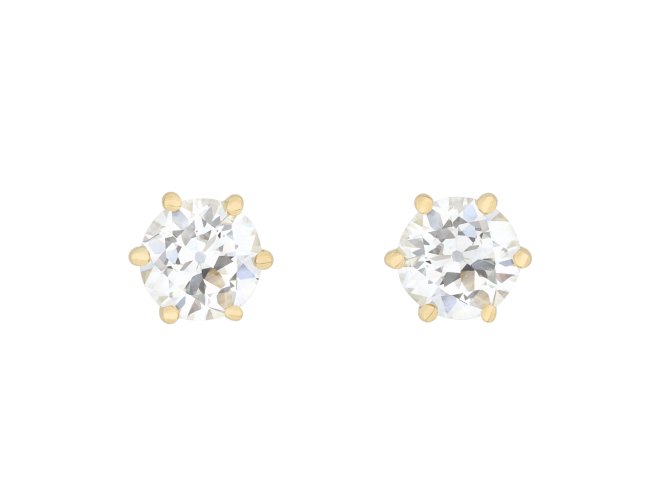 Old cut diamond stud earrings.
