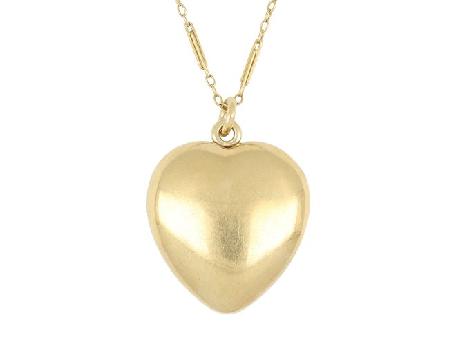 Victorian pearl heart locket, circa 1880. 