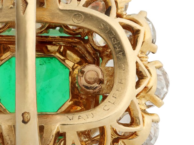 Van Cleef & Arpels Colombian emerald and diamond cluster ring, French, circa 1975.