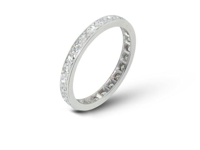 Diamond eternity ring, circa 1920.