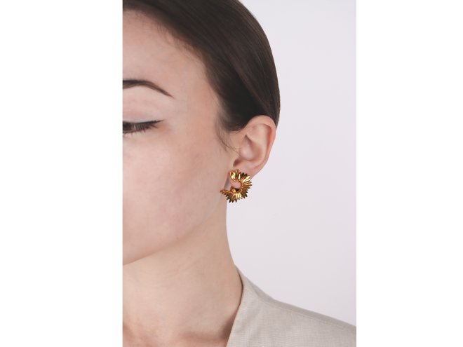 Vintage gold clip earrings, French, circa 1950. 