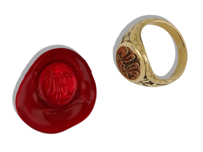 Art Nouveau gold signet ring, circa 1900. 