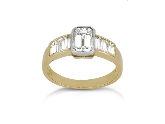 Vintage diamond solitaire ring, circa 1970s.