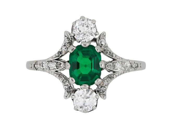 Edwardian Colombian emerald and diamond ring, circa 1910. 